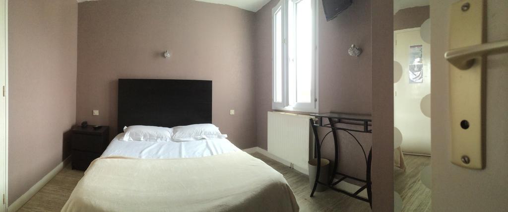 Hotel Les Voyageurs เลส์ซาบล์-โดล็อนน์ ห้อง รูปภาพ